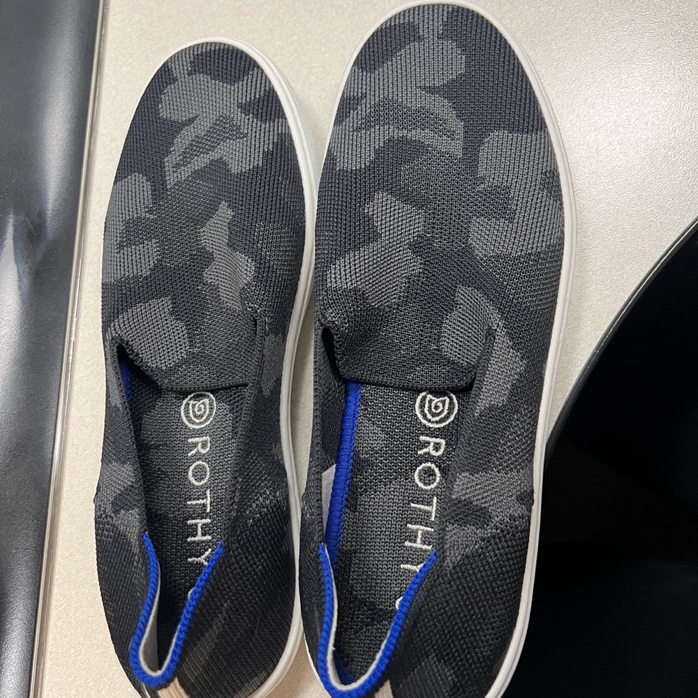 Rothy’s grey camo sneaker size 7